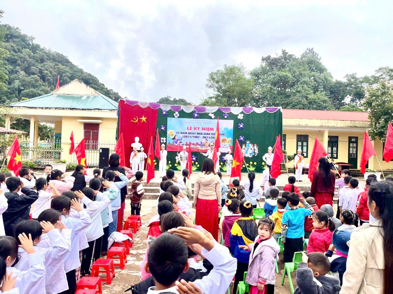LỄ KỈ NIỆM 43 NĂM NGÀY NHÀ GIÁO VIỆT NAM 20/11/1982 – 20/11/2025